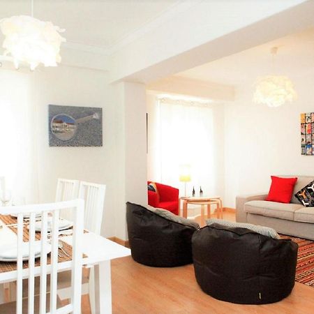 Family Central Apartment In São Pedro do Estoril Esterno foto