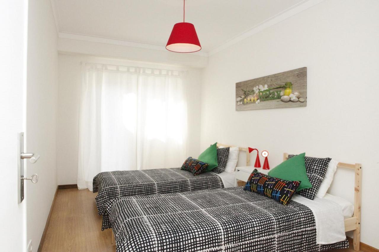 Family Central Apartment In São Pedro do Estoril Esterno foto
