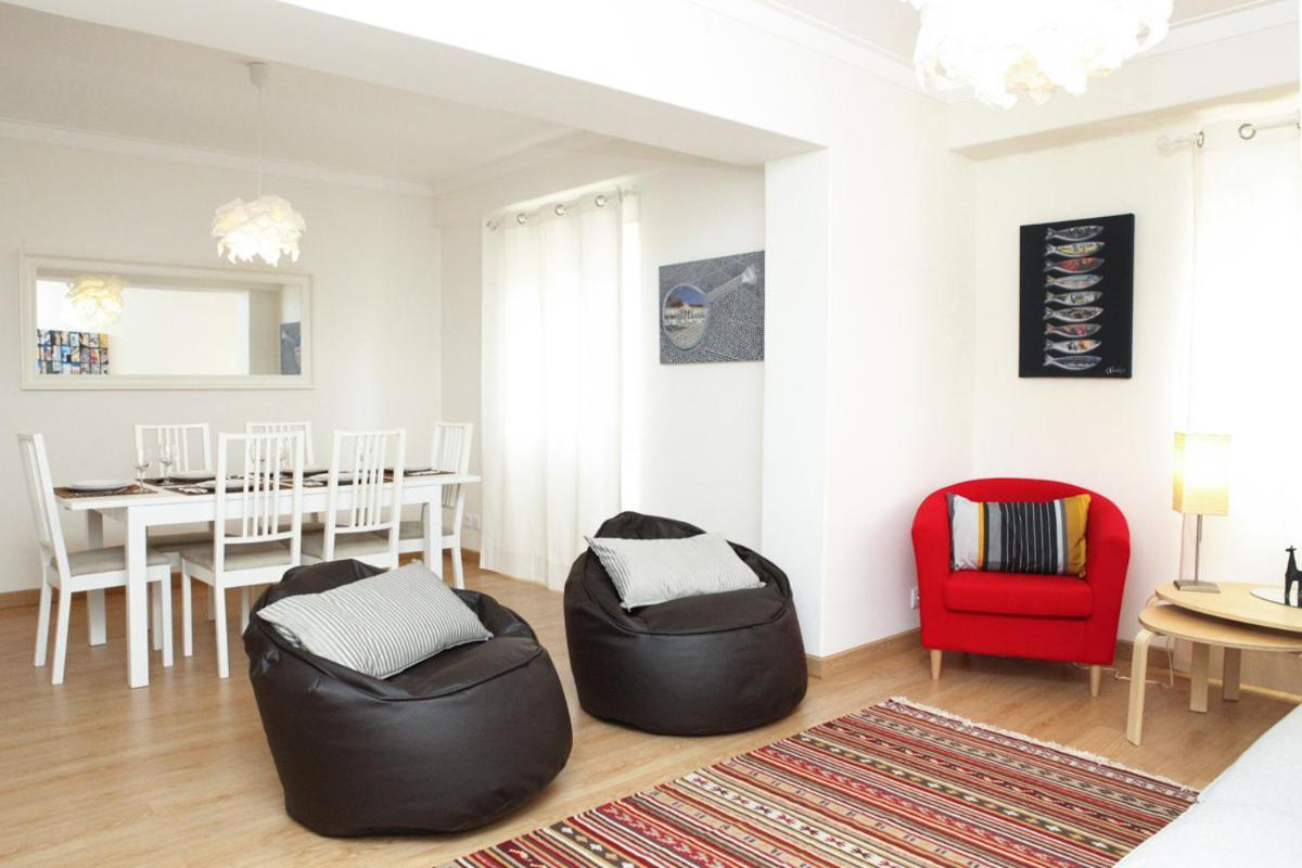 Family Central Apartment In São Pedro do Estoril Esterno foto